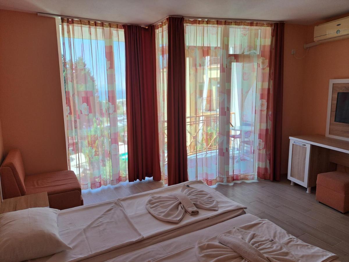 Copacabana Hotel Равда Экстерьер фото